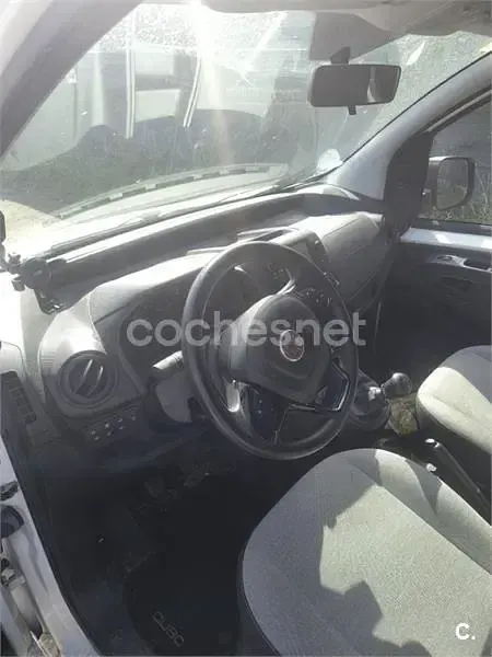 Usado Fiat Qubo Easy 70 CV (51 kW) 2019 Blanco Monovolumen