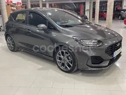 Gris / plata Usado 2023 Ford Fiesta ST-Line Utilitario | 17.900 € (Un poco caro)