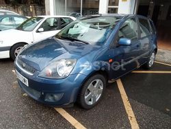 Azul Usado 2006 Ford Fiesta Ghia Berlina | 4700 €