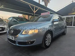 Azul Usado 2007 VW Passat Sportline Berlina | 4495 € (Precio justo)