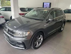 Gris Usado 2020 VW Tiguan R-line SUV | 26.990 € (Precio justo)