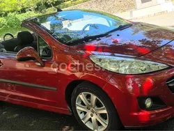 Granate Usado 2008 Peugeot 207 CC Descapotable | 5100 € (Precio justo)
