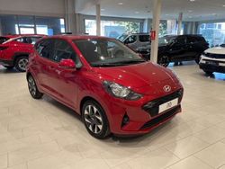 Rojo Nuevo 2025 Hyundai i10 Utilitario | 16.400 € (Precio justo)