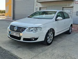 Blanco Usado 2006 VW Passat Sportline Berlina | 3500 € (Precio justo)