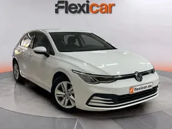 Blanco Usado 2021 VW Golf VIII Life Berlina | 17.290 € (Precio justo)