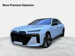 Usado 2023 BMW M760e Comfort Edition Berlina | 94.900 €