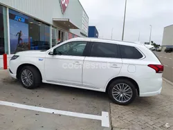 Mitsubishi Outlander P-HEV