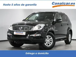 Negro Usado 2015 Ssangyong Rexton SUV | 14.425 € (Precio justo)