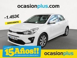 Blanco Usado 2023 Kia Rio | 15.990 € (Precio justo)