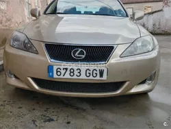 Amarillo Usado 2007 Lexus IS220d Luxury Line Berlina | 5650 € (Precio justo)