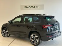 Negro Usado 2024 Skoda Karoq SportLine SUV | 29.500 € (Un poco caro)
