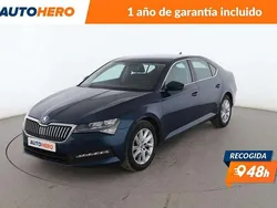 Azul Usado 2020 Skoda Superb Ambition Berlina | 19.618 € (Precio justo)