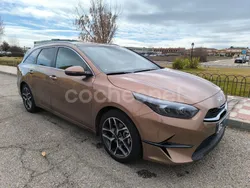 Marrón Usado 2022 Kia Ceed Familiar | 21.000 € (Caro)