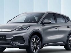 Verde Nuevo 2025 BYD Atto 3 Comfort SUV | 33.940 € (Precio justo)