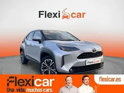 Gris Usado 2022 Toyota Yaris Hybrid Active | 23.990 € (Caro)