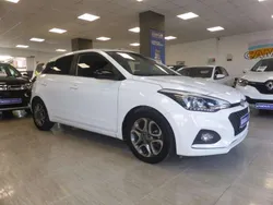 Blanco Usado 2019 Hyundai i20 Utilitario | 13.400 € (Precio justo)
