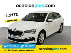 Blanco Usado 2021 Skoda Scala Ambition Utilitario | 13.790 € (Precio justo)
