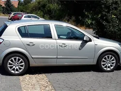 Marrón Usado 2006 Opel Astra Enjoy Berlina | 6250 € (Un poco caro)