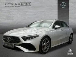 Plateado Usado 2023 Mercedes A200 AMG line Berlina | 35.800 € (Precio justo)