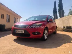 Rojo Usado 2009 Ford Focus Trend Berlina | 4200 € (Precio justo)