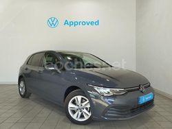 Gris / plata Usado 2024 VW Golf VIII Life Berlina | 27.990 € (Un poco caro)