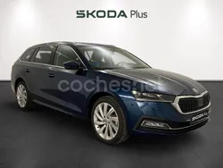 Azul Usado 2024 Skoda Octavia Style Familiar | 30.690 € (Buen precio)