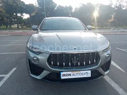 Gris / plata Usado 2022 Maserati Levante GT SUV | 50.900 €