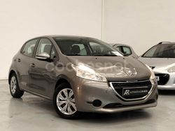 Marrón Usado 2013 Peugeot 208 Access Utilitario | 5600 € (Un poco caro)