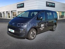 Gris / plata Usado 2024 Hyundai Staria Van | 47.500 € (Precio justo)
