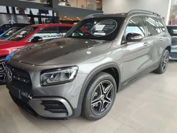 Gris Usado 2024 Mercedes GLB200 SUV | 52.900 €