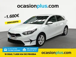 Blanco Usado 2023 Kia Ceed Berlina | 17.990 € (Precio justo)