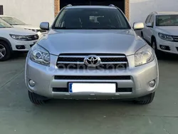 Gris / plata Usado 2007 Toyota RAV4 Premium SUV | 9999 € (Precio justo)
