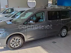 Gris / plata Nuevo 2025 Ford Tourneo Connect Titanium Monovolumen | 40.900 € (Precio justo)
