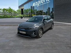 Gris Usado 2021 Kia Stonic SUV | 18.800 € (Precio justo)