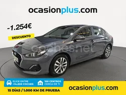 Gris / plata Usado 2018 Hyundai i30 Berlina | 13.800 € (Un poco caro)