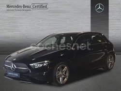 Negro noche Usado 2024 Mercedes A200 AMG line Berlina | 35.100 € (Precio justo)