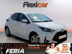 Blanco Usado 2022 Toyota Yaris Hybrid Business Edition Berlina | 15.890 € (Buen precio)