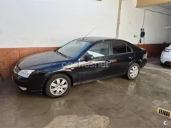 Negro Usado 2007 Ford Mondeo Ghia Berlina | 2000 € (Precio justo)
