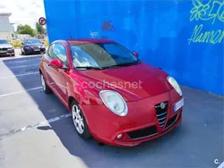 Rojo Usado 2010 Alfa Romeo MiTo Progression Utilitario | 3300 €