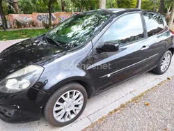 Negro Usado 2007 Renault Clio II Dynamique Berlina | 2800 € (Buen precio)