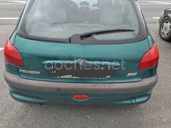 Verde Usado 2000 Peugeot 206 Berlina | 1600 € (Precio justo)