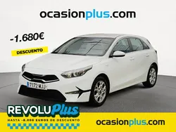 Blanco Usado 2023 Kia Ceed Berlina | 18.490 € (Precio justo)