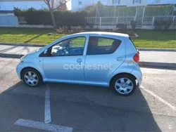 Gris / plata Usado 2006 Toyota Aygo Utilitario | 5500 € (Caro)