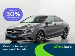 Gris / plata Usado 2016 Mercedes CLA200 Urban Berlina | 19.990 € (Buen precio)