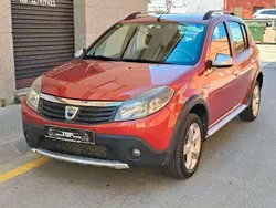 Rojo Usado 2012 Dacia Sandero Stepway Utilitario | 7890 €