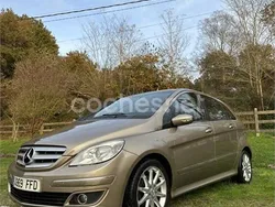 Beige Usado 2006 Mercedes B180 Monovolumen | 5000 €