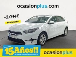 Blanco Usado 2023 Kia Ceed Berlina | 16.990 € (Precio justo)