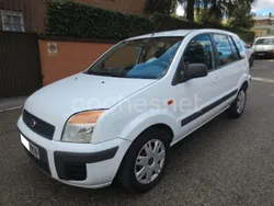 Blanco Usado 2012 Ford Fusion Ambiente Berlina | 4799 € (Precio justo)