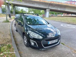 Negro Usado 2013 Peugeot 308 Access Berlina | 4500 € (Precio justo)