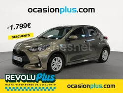 Marrón Usado 2022 Toyota Yaris Hybrid Business Edition Berlina | 19.790 € (Precio justo)